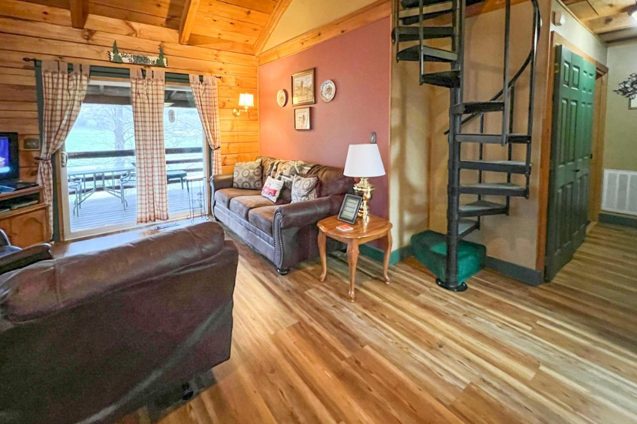 Serene Cabin In The Smokies With 2 Decks And Hot Tub! Waynesville Exterior photo