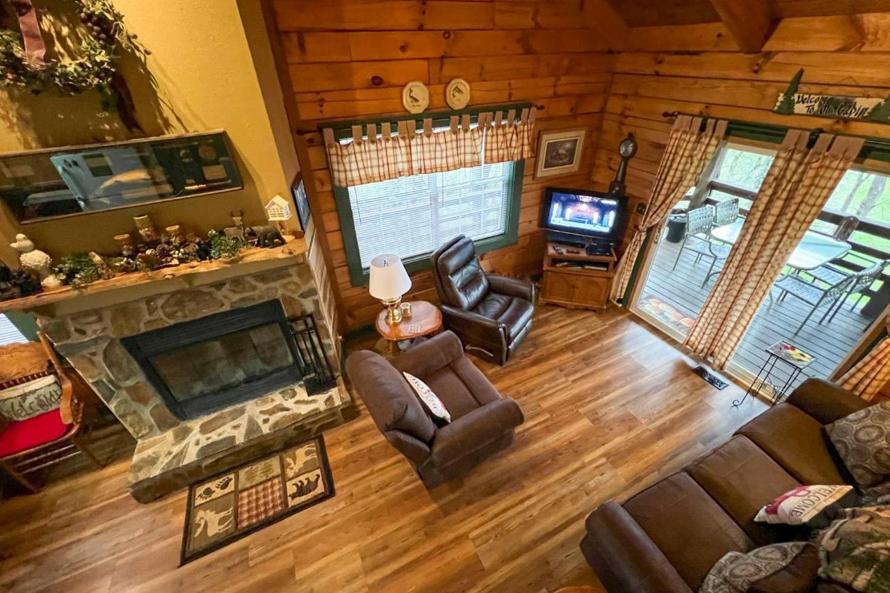 Serene Cabin In The Smokies With 2 Decks And Hot Tub! Waynesville Exterior photo