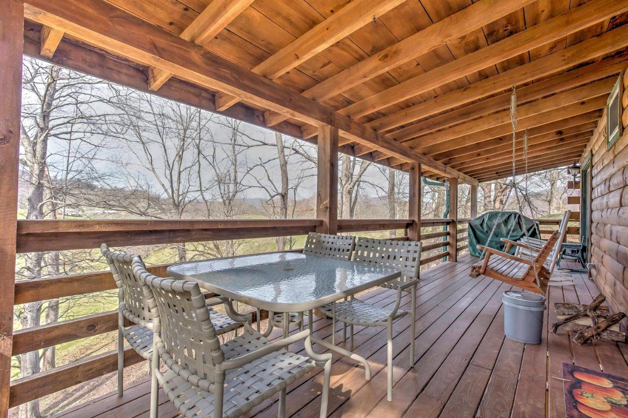 Serene Cabin In The Smokies With 2 Decks And Hot Tub! Waynesville Exterior photo