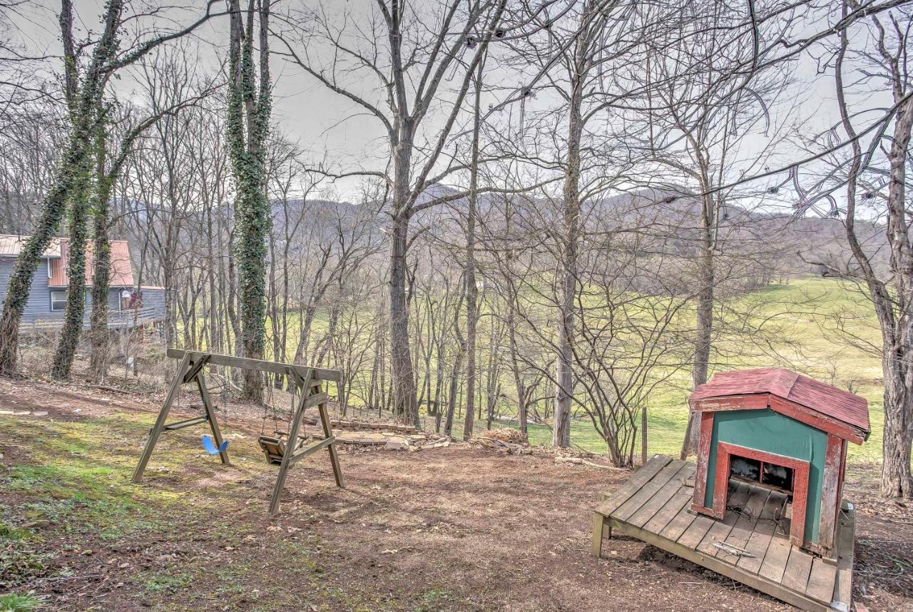 Serene Cabin In The Smokies With 2 Decks And Hot Tub! Waynesville Exterior photo